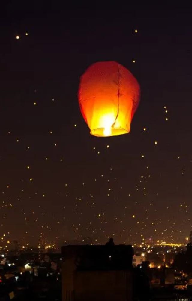 Celebrate with kite flying, bonfires, and mouthwatering Rajasthani delicacies under the royal charm of Jaipur.