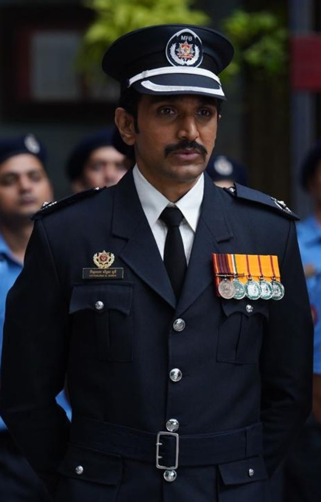 Pratik Gandhi shines in this intense narrative that explores human resilience against societal pressures. A must-watch for its emotional depth.