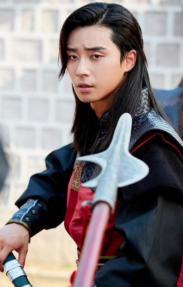 Experience the historical charm of Hwarang as Park Seo-joon portrays a brave warrior navigating love and loyalty.
