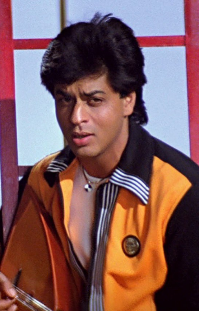 Yash Chopra’s musical romance featuring Shah Rukh, Madhuri, and Karisma made hearts flutter again. Audiences relived the magic of ‘aur paas…’
