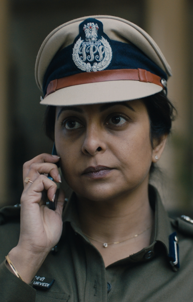 Inspired by the 2012 Delhi gang rape case, this hard-hitting series showcases the relentless police investigation. Raw, emotional, and award-winning.
