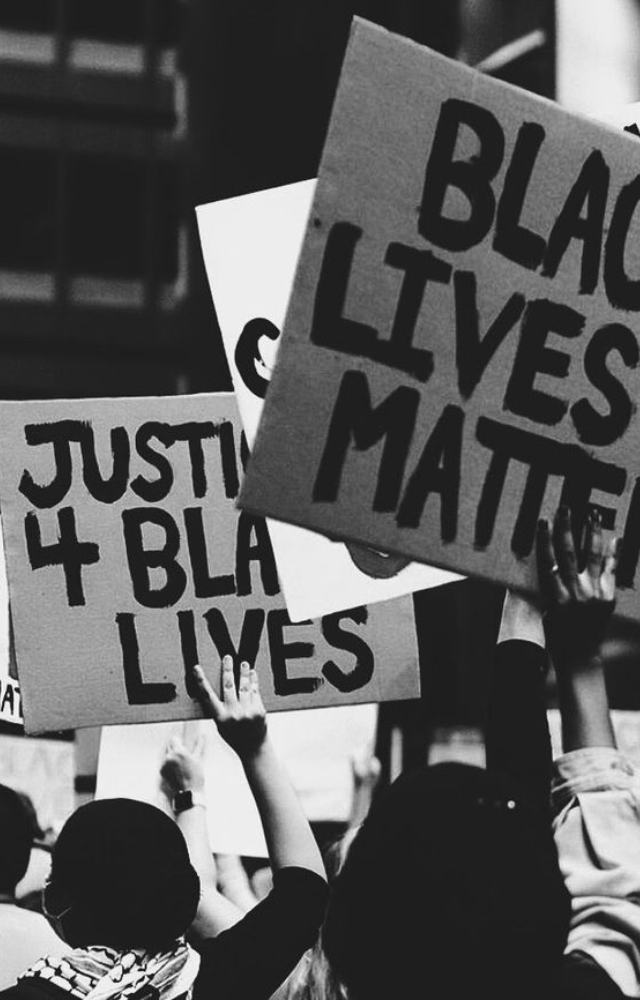 Social media was flooded with #BLM content, protests, and resources. It sparked worldwide conversations and pushed for policy and justice reform.
