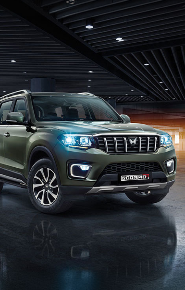 India’s first true-blue rugged SUV that earned cult status. Rough, tough, and made for every kind of road.