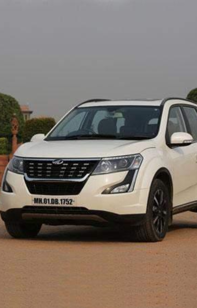Introduced premium styling and features to the masses. A bold leap into the modern SUV era.