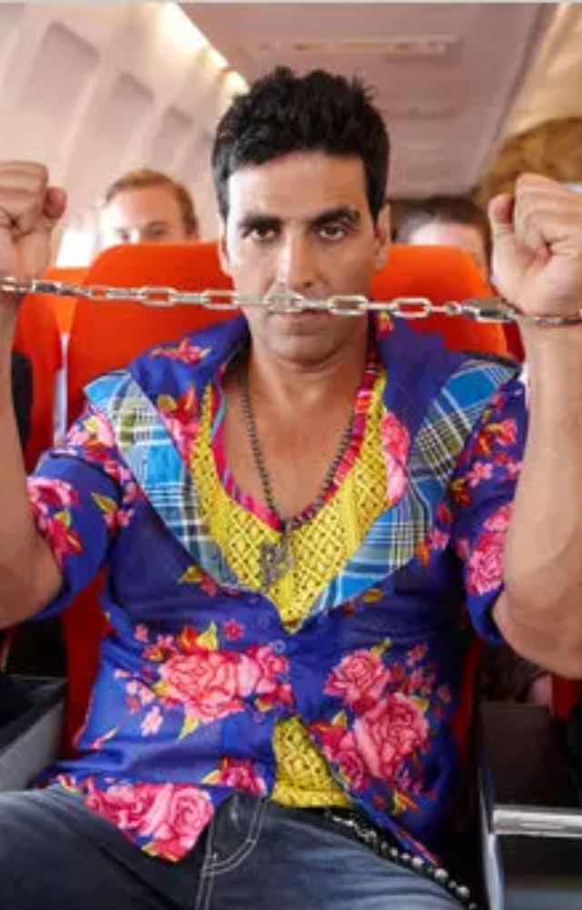 A conman, a film set, and a robbery plan that spirals out of control. Farah Khan’s most outrageous caper yet.