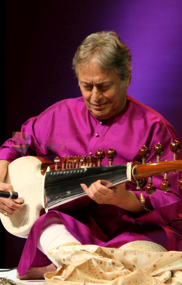 Ustad Amjad Ali Khan`s Best Songs
