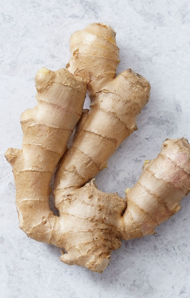 This anti-inflammatory root soothes sore throats and strengthens immunity.