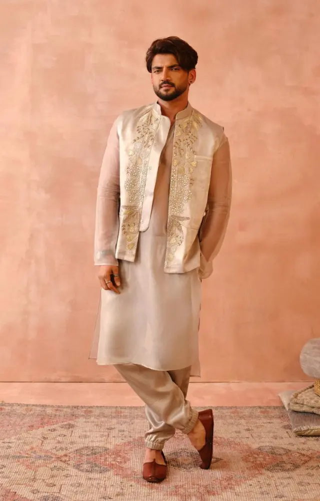 Ahead of the big day, let`s look at Zaheer Iqbal`s fashion game when it comes to ethnic looks